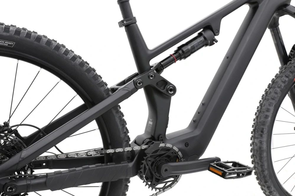APACHE EAGLE 3 AVINOX 800 Wh BLK 29"