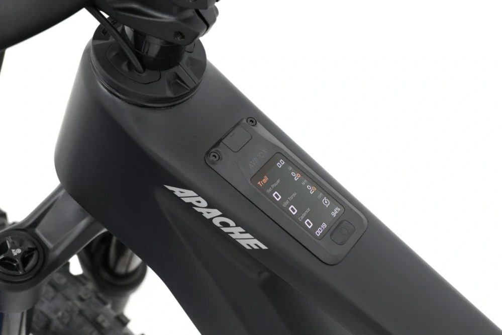 APACHE EAGLE 3 AVINOX 800 Wh BLK 29"